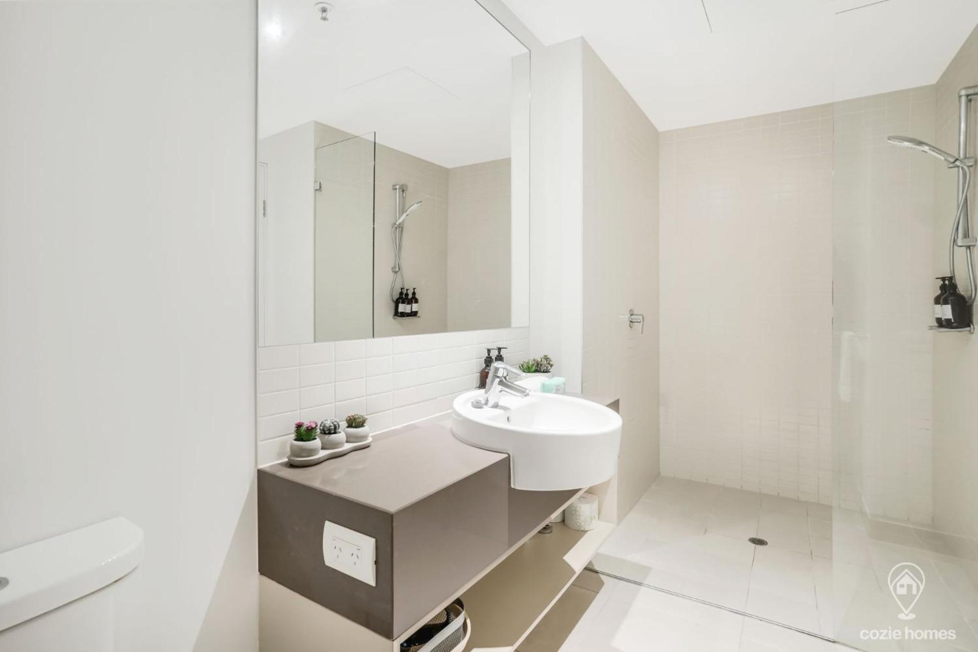 ホテル 602 Harbour Lights With Ocean Views ケアンズ 部屋 写真